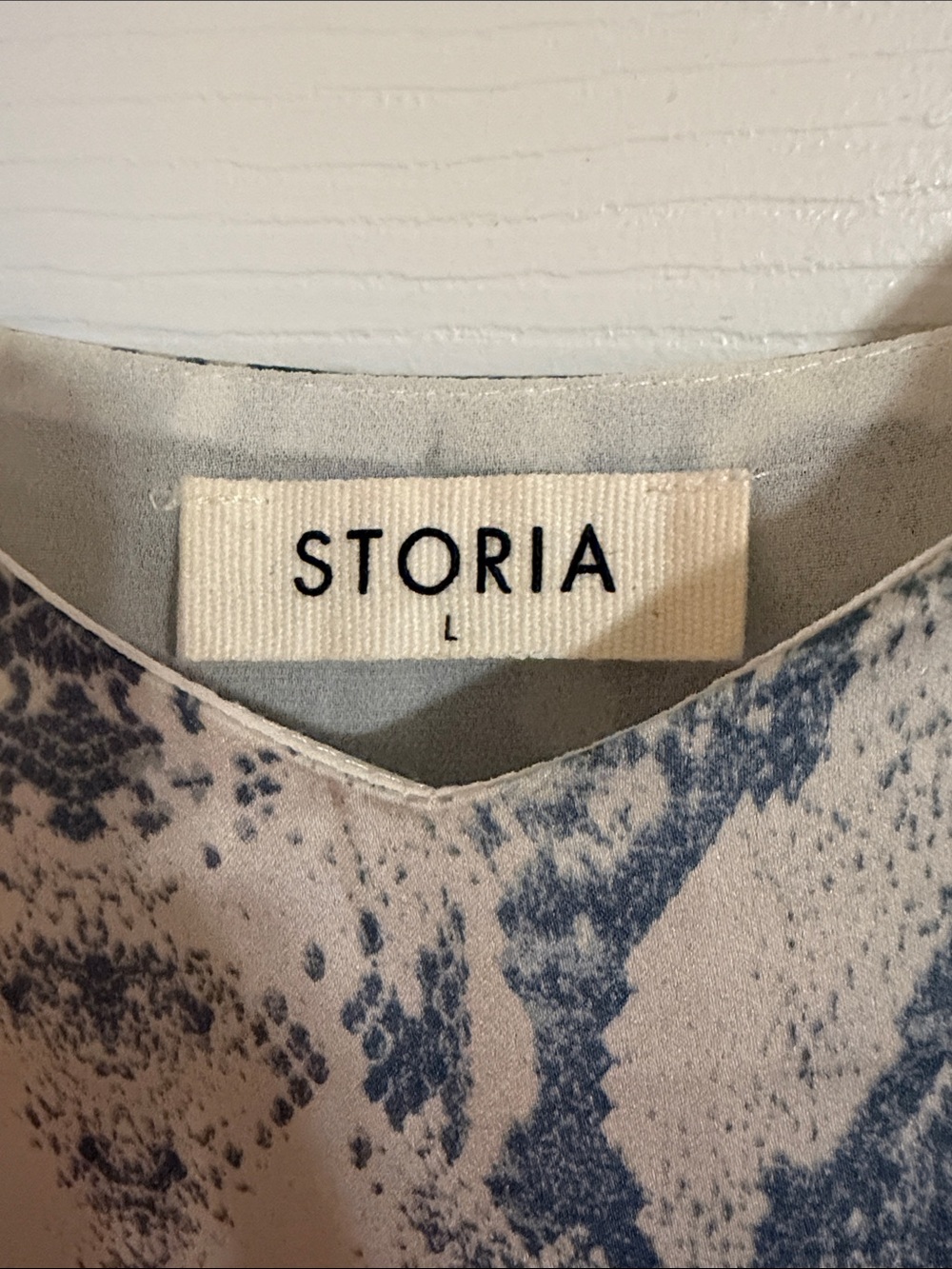 Storia Snakeskin Print Mini Slip Dress - Size L - Spring Wedding Guest Dress - Picture 2 of 11